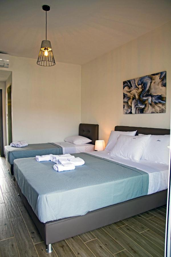 Aelia Luxury Apartments Nikiti  Dış mekan fotoğraf
