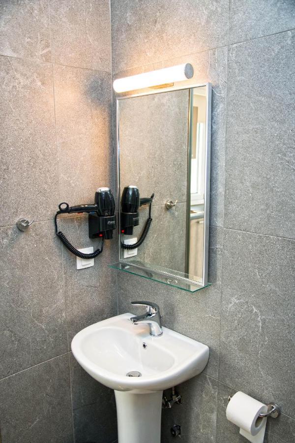 Aelia Luxury Apartments Nikiti  Dış mekan fotoğraf