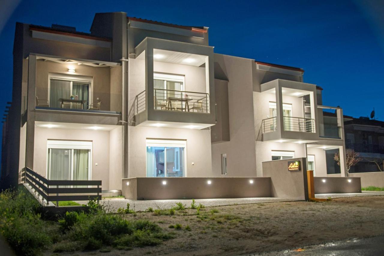 Aelia Luxury Apartments Nikiti  Dış mekan fotoğraf