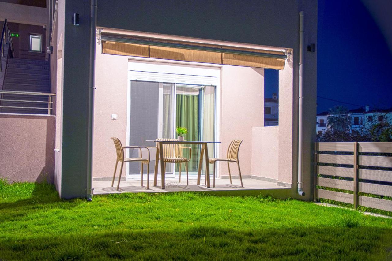 Aelia Luxury Apartments Nikiti  Dış mekan fotoğraf